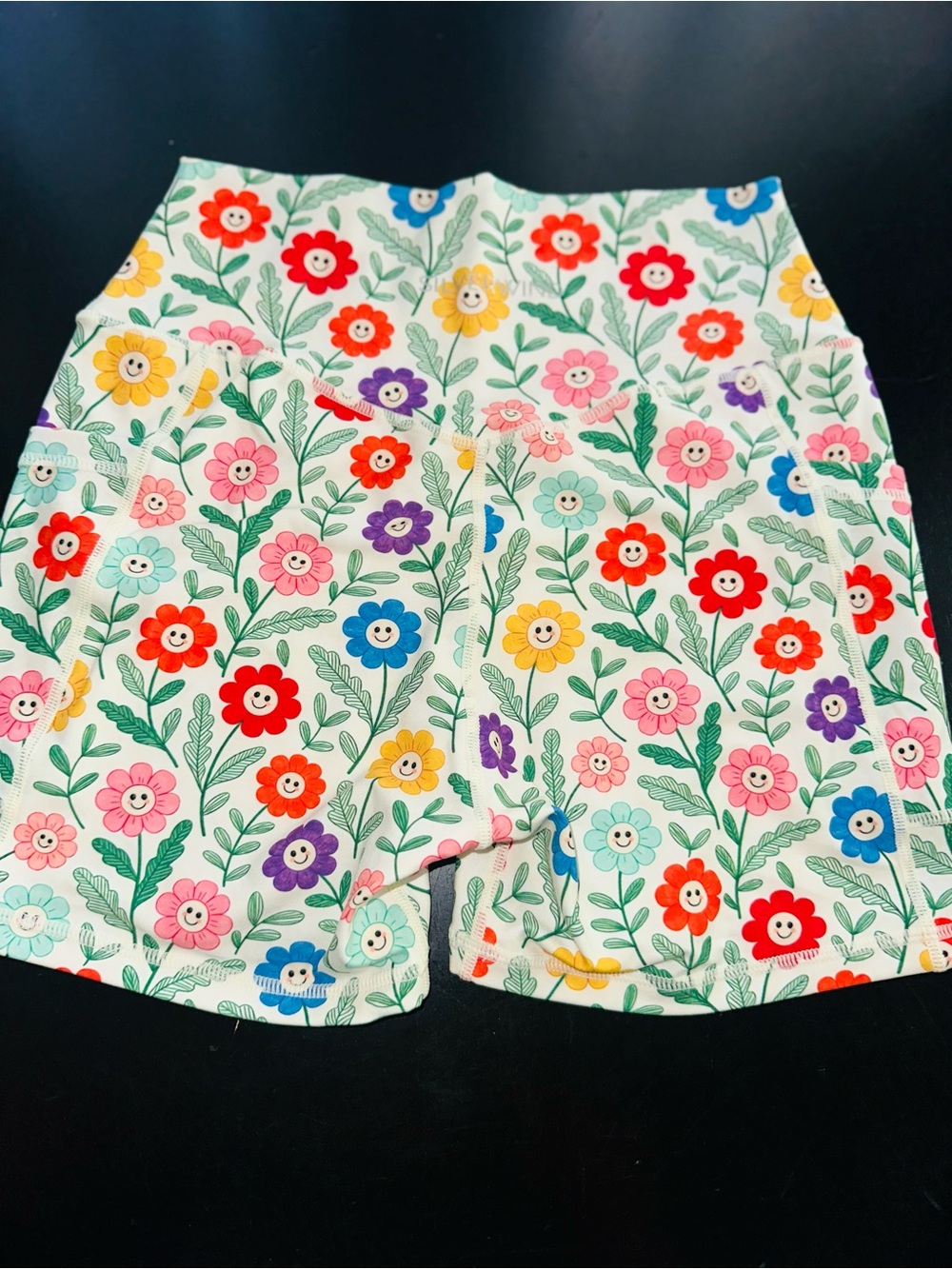 silverwinds Smiling Blossom Limited Workout shorts LARGE NWOT